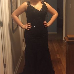 Black lace prom dress